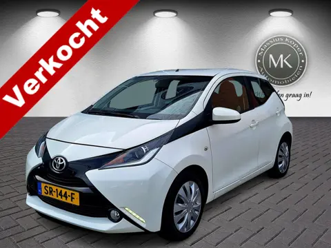 Toyota Aygo 1.0 VVT-i x-play, Airco, Camera, Bluetooth, 111.345km!