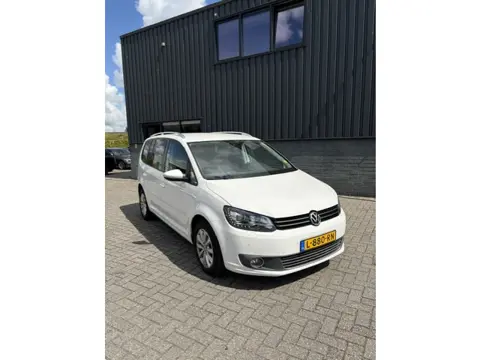 Volkswagen Touran 1.4 TSI Highline (bj 2011, automaat)