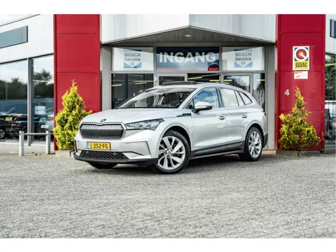 Škoda Enyaq iV 80 | Panoramadak | Warmtepomp | SOH 88%