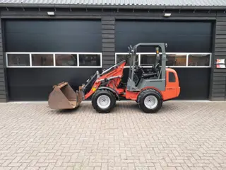 Weidemann 1250 cc 35 minishovel NL kenteken Brede banden