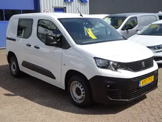 Peugeot Partner 1.2 PureTech Pro BENZINE AIRCO NAVI CRUISE CONTROL PDC SCHUIFDEUR
