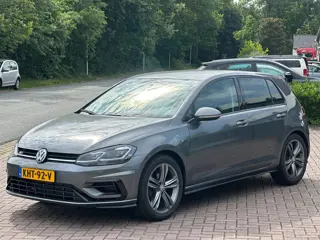 Volkswagen GOLF 1.5 TSI Highline Business R