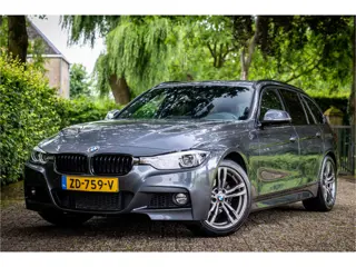BMW 3 Serie Touring 318i M Sport Comfort Access Trekhaak