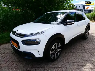 Citroen C4 Cactus 1.2i Shine 110pk 1e eig. Clima Navi Carplay PDC LED