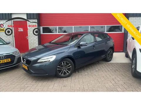 Volvo V40 2.0 T2 Nordic+ TREKHAAK / STANDKACHEL / FULL LED / STOELVERW / NAVI / CLIMA / PDC / BLUETO