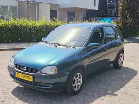 Opel Corsa 1.4i Strada