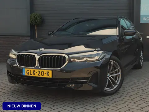 BMW 5-serie Touring 530e High Executive | Passagiers Scherm | Pano | Stoelverwarming | Trekhaak