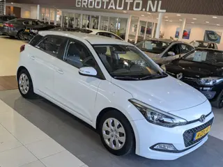 Hyundai i20 1.2 HP i-Motion Airco, Cruise Control, Stuurbekrachtiging