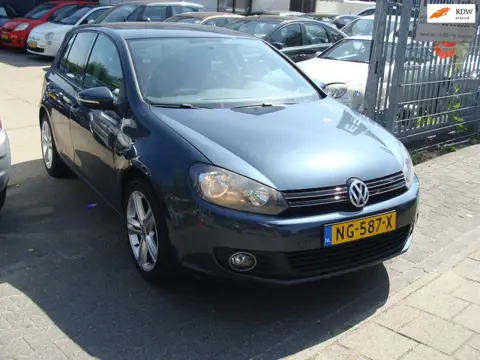 Volkswagen Golf 1.6 Trendline 5 drs airco navi elek pak nap apk