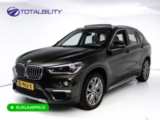 BMW X1 sDrive20i High Exec. X-Line | Afn. trekhaak | Panoramadak | Elec. verst stoel met geheugen | 