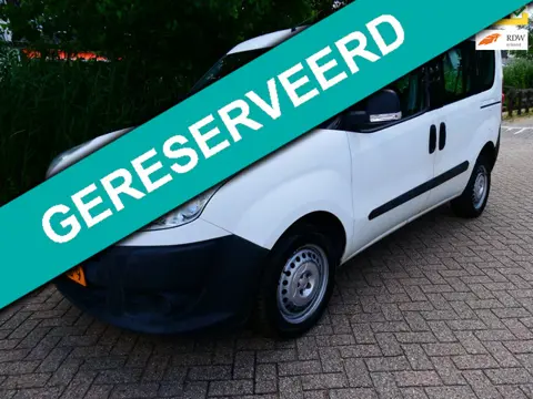 Fiat Doblò 1.4i 95pk 2e eig. Trekhaak 2-Schuifdeuren Ruimte Hoge instap Historie