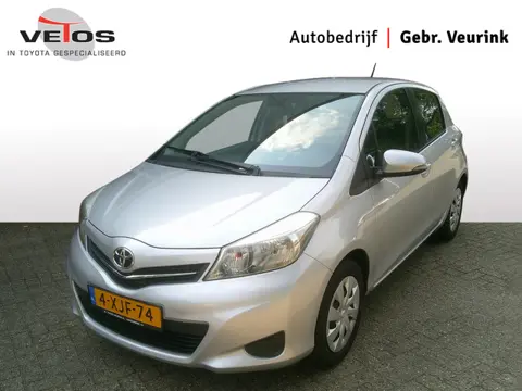 Toyota Yaris 1.3 VVT-i Aspiration Trekhaak (bj 2012)