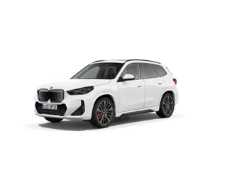 BMW iX1 eDrive20 M-Sport Pro | 20" | Panorama | Harman Kardon | Trekhaak |