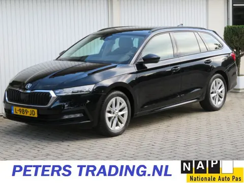 Skoda Octavia Combi 1.0 e-TSI 110pk AUT. Edition NL AUTO-1e EIGENAAR-DEALER OH
