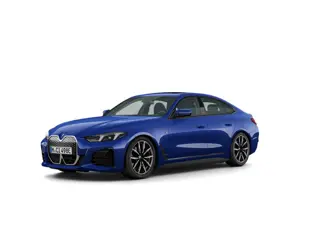 BMW i4 eDrive35 70 kWh | M-Sport | 19" | Voorbereiding Driving Assistance | Schuifdak | Trekhaak