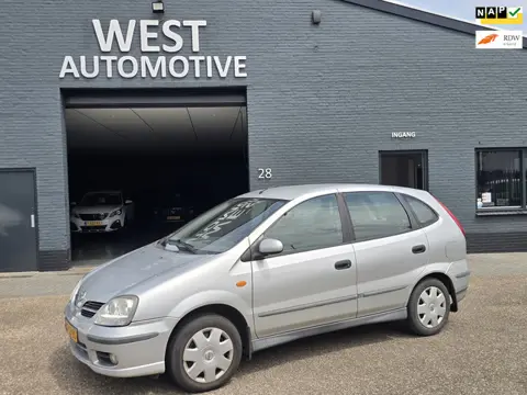 Nissan Almera Tino 1.8 Visia