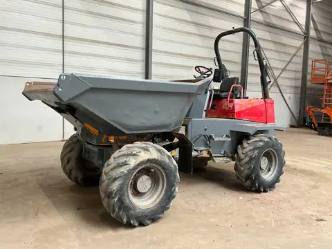 Thwaites 6 tonne (bj 2012)