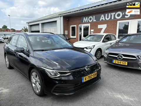 Volkswagen Golf VIII Variant 1.0 TSI Life , Navi , APK 04-27