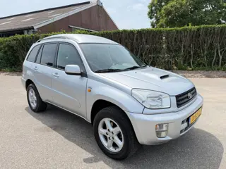 Toyota RAV4 2.0 D-4D - AIRCO - 4WD - APK 4/2027
