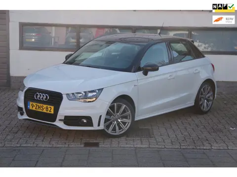 Audi A1 Sportback 1.2 TFSI Admired S-Line /NL Auto/ Dealer onderhouden/