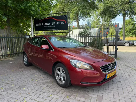 Volvo V40 1.6 D2 Momentum Clima Nav Cruise-con Leder