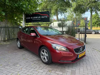 Volvo V40 1.6 D2 Momentum Clima Nav Cruise-con Leder