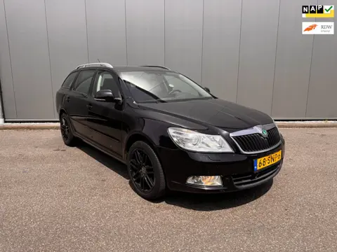 Skoda Octavia Combi 1.2 TSI Elegance navi clima xenon open dak