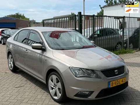 Seat Toledo 1.2 TSI Businessline High Zeer netjes airco navigatie cruis control trekhaak