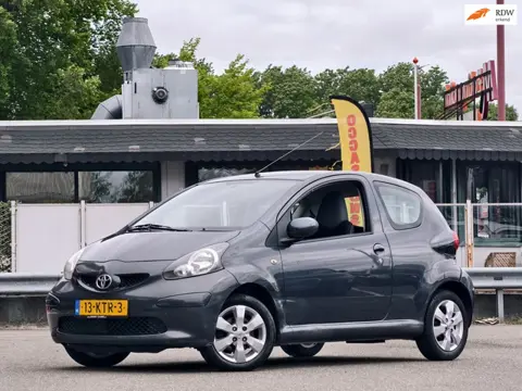 Toyota Aygo 1.0-12V // STUURBEKR. / ELEKTR. RAMEN / LAGE KM