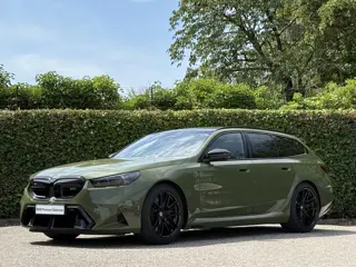 BMW M5 Touring | Special request Urban Green | Panorama | Trekhaak | Alcantara hemel