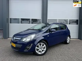 Opel Corsa 1.2-16V BlitZ Airco Cruise PDC Navigatie