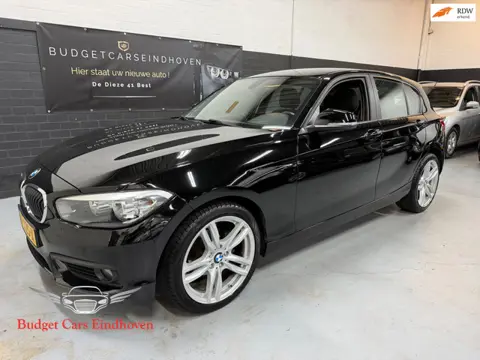 BMW 1-serie 116i Essential Nap/Airco/Stoelverwarming/APK 2027!