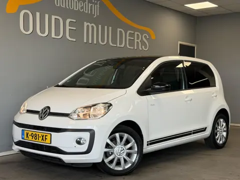 Volkswagen Up! 1.0 BMT high up! | Stoelverwarming | Bluetooth | DAB |  Lichtmetaal |