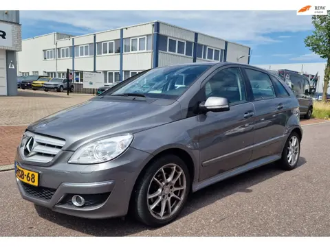Mercedes-Benz B-klasse 200 AUTOMAAT PSENSOR CRUISE 2 X SLEUTELS