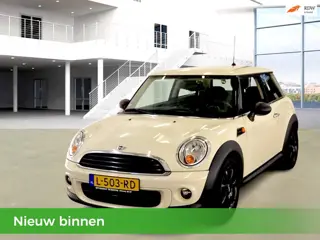 Mini 1.6 Cooper 6Bak-Airco-Cruisecontrol-Navi scherm-Bluetooth-Elek.ramen-Velgen