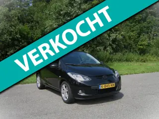 Mazda 2 1.3hp S-VT Touring . 3 Drs . Airco . Navigatie . Achteruirij camera . LMV . enz