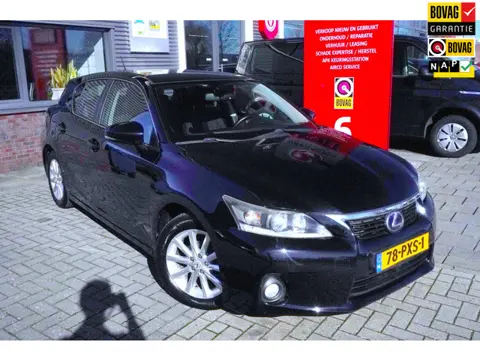 Lexus CT 200h Hybrid / Camera / Climate control / Cruise control