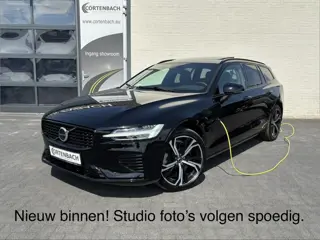 Volvo V60 2.0 T8 Plug-in hybrid AWD Ultimate Dark Long range | Panorama dak | Adaptieve cruise | Bli