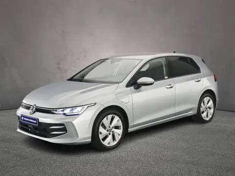 Volkswagen Golf Life Edition 1.5 TSI eHybrid 204pk DSG Automaat Adaptive cruise control, Achteruitri