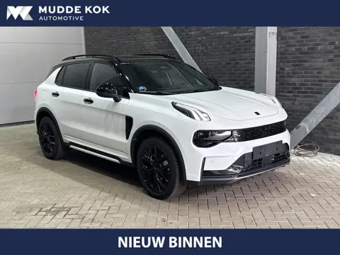 Lynk&co 01 1.5 More | ACC | Panoramadak | 20 Inch | Stoel+Stuurverwarming | Getint Glas