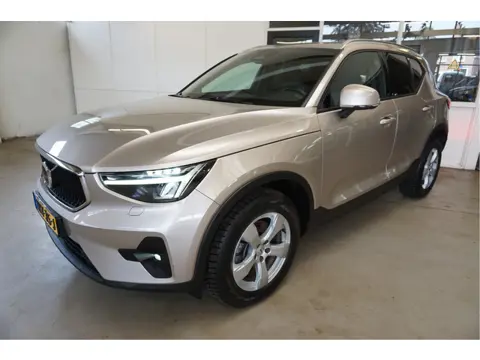 Volvo XC40 2.0 B3 Plus Stoel/stuur-verw. Pilootassistentie
