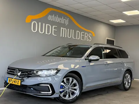 Volkswagen Passat Variant 1.4 TSI PHEV GTE | Digidash| Adaptive | Camera | ErgoActive | Trekhaak | L