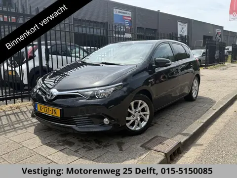 Toyota Auris 1.8 Hybrid Executive . GARANTIE TOT 02-2029 . STOEL VERWARMING . NAVIGATIE . CRUISE CON