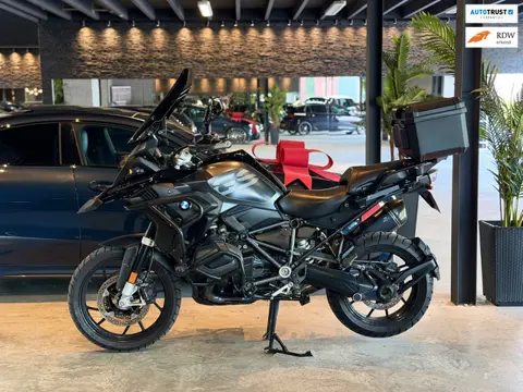 BMW All-Road R 1250 GS Tripple black|Akra|Bomvol|Nieuw Onderhoud