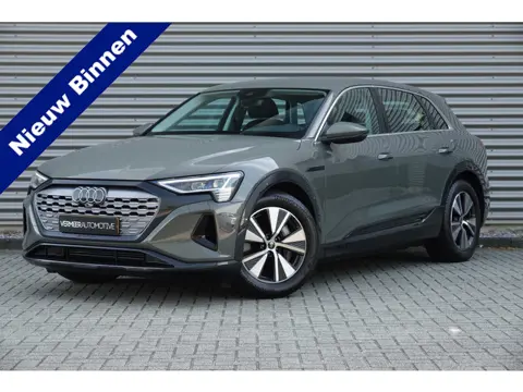 Audi Q8 e-tron 50 quattro Edition 95 kWh | Trekhaak | Luchtvering | Carplay | SOH 90,61% |