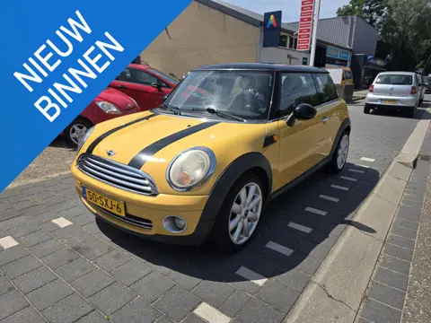 MINI 3-Deurs 1.6 Cooper airco, elektrische ramen, sportvelgen en slechts 109000 km gelopen