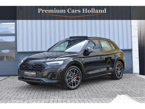 Audi Q5 55 TFSI e S-Line 367 Pk Pano RS-Stoel Lucht Keyless 360 Camera HUD 20 Inch