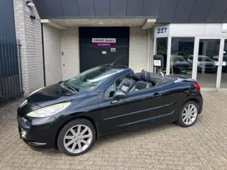 Peugeot 207 CC 1.6 VTi Roland Garros / LEES TEKST / LEDER / ALU VELGEN / AIRCO ACC KOUD