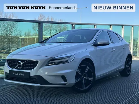 Volvo V40 1.5 T3 Polar+ Sport Automaat, R-design, Metallic, Stoelverwarming, Harman Kardon audio, Ex