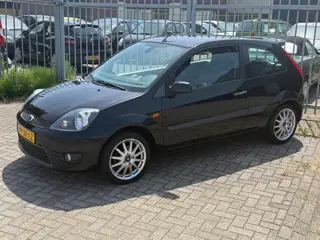 Ford Fiesta 1.6-16V Rally Edition S Nr 52/250 101PK! 2e eigenaar NL AUTO NAP UNIEK! DEALER OH l TOPS